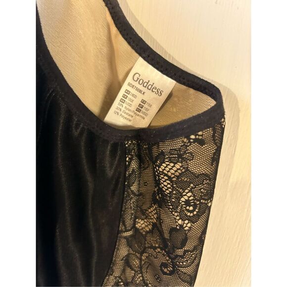 Goddess 50DD black lace bra - Picture 2 of 5